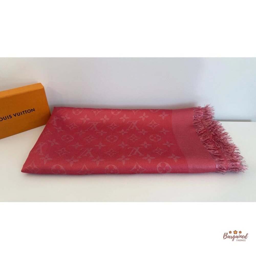 Authentic Louis Vuitton Pink/Fuchsia Silk/Wool Monogram Shawl Scarf 55x55 - Picture 2 of 6